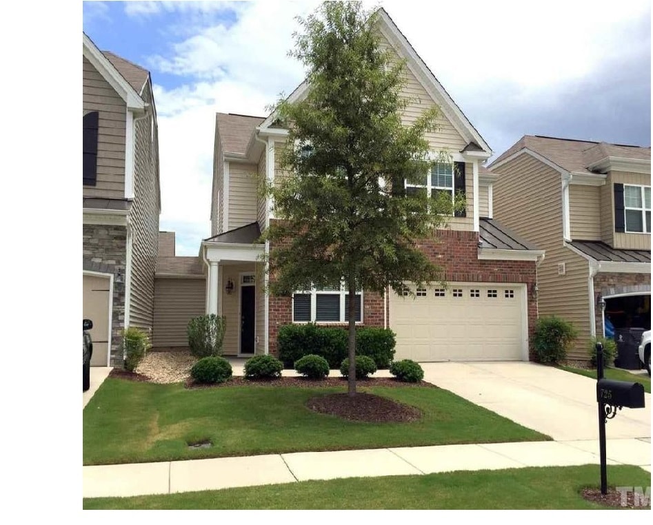 Building Photo - 725 Garden Square Ln