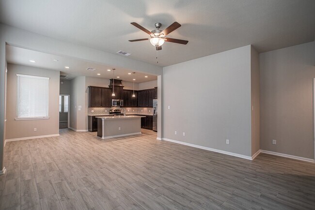 Building Photo - 28104 Rocky Heights Dr