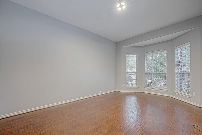 Building Photo - 16523 Pinon Vista Dr