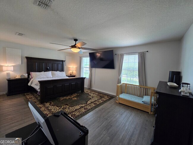 Building Photo - 101 Cedar Breeze Dr