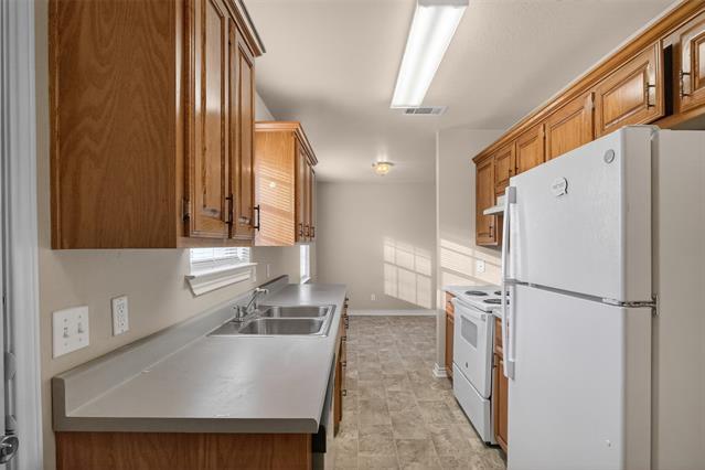 Building Photo - 2507 Beverly