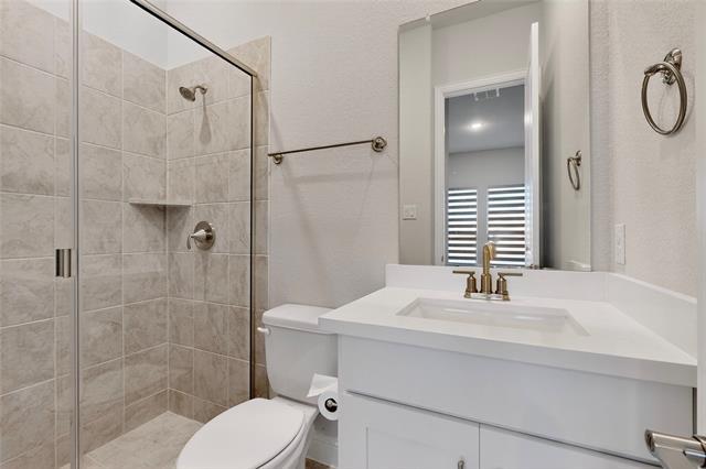 Building Photo - 1524 Kurelek Dr