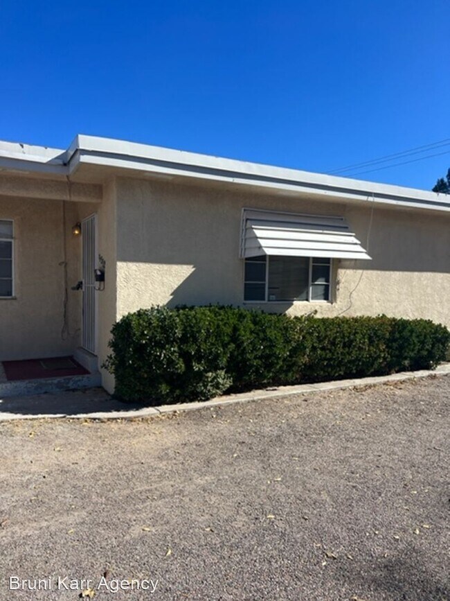 2 br, 1 bath House 4512 Zuni Rd. SE 4512 Zuni Rd SE Albuquerque NM