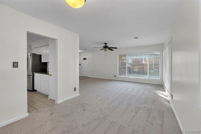 Building Photo - 32725 Barkley St