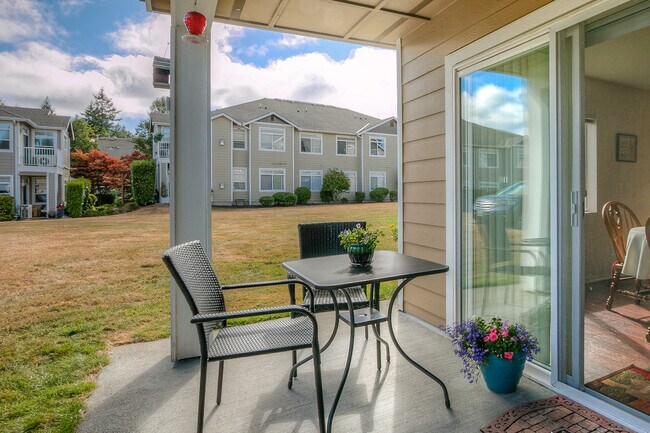 Building Photo - Beautiful 3 Bedroom Bordeaux Condo with 2 ...
