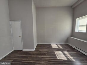 Building Photo - 412 N Simpson St