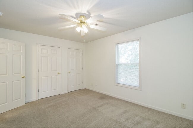 Building Photo - 513 Peachers Ridge Rd