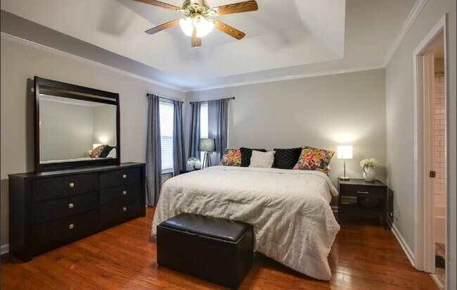 Building Photo - 1713 Greenwood Ave