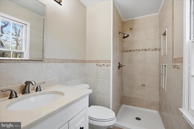 Building Photo - 1501 Chatham Colony Ct