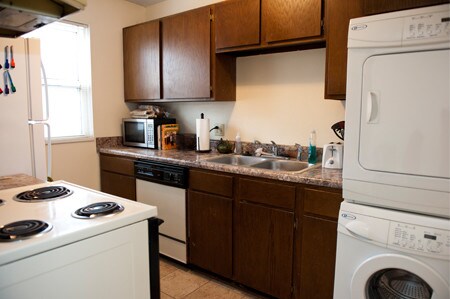 Building Photo - 913 Vattier St