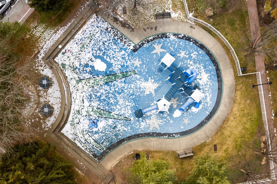 Building Photo - 36 Independence Way