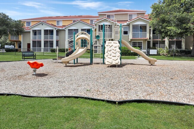 Building Photo - 5700 Bentgrass Dr