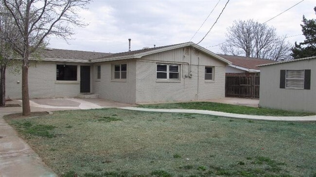 Building Photo - 2805 55th St