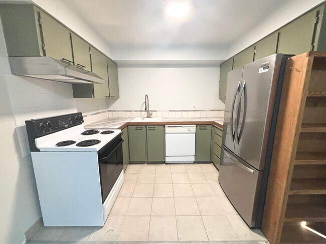 Building Photo - TV1232* - A