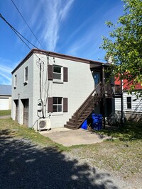 Building Photo - 287 N Locust Point Rd