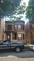 Building Photo - 3317 S Union Ave