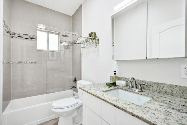 Building Photo - 60 NE 26th St