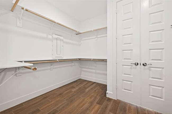 Building Photo - 7218 Grassland Vis Ln