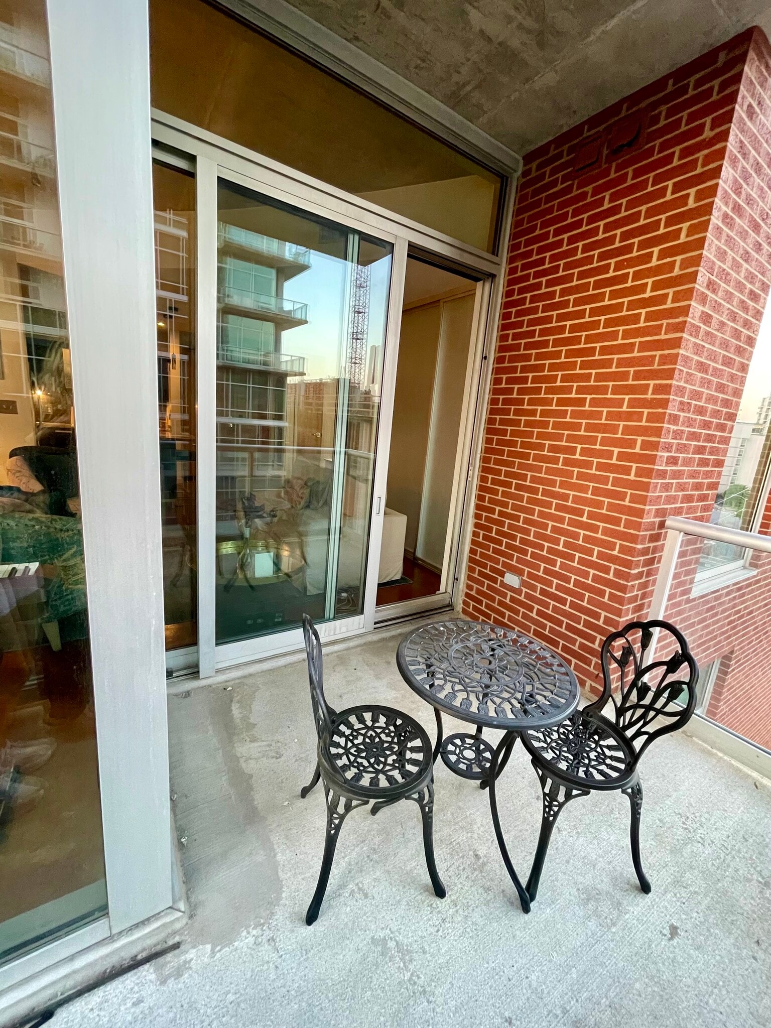 Building Photo - 600 12th Ave S