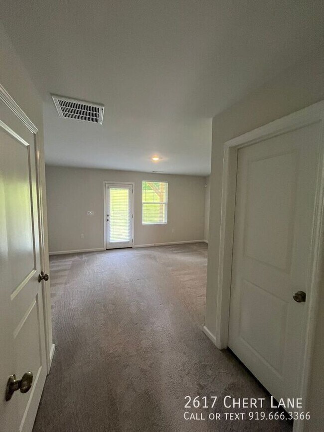Building Photo - 2617 Chert Ln
