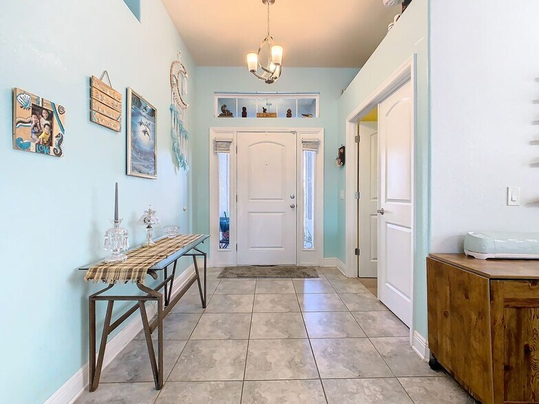 Building Photo - 649 Meadow Pointe Dr