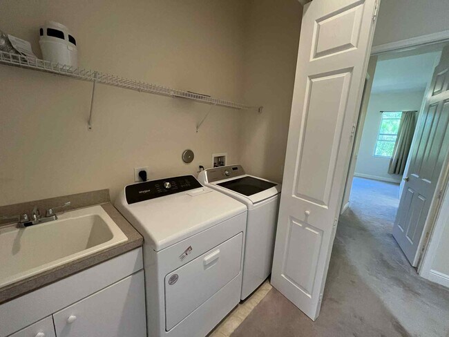 Building Photo - 12547 SE Old Cypress Dr