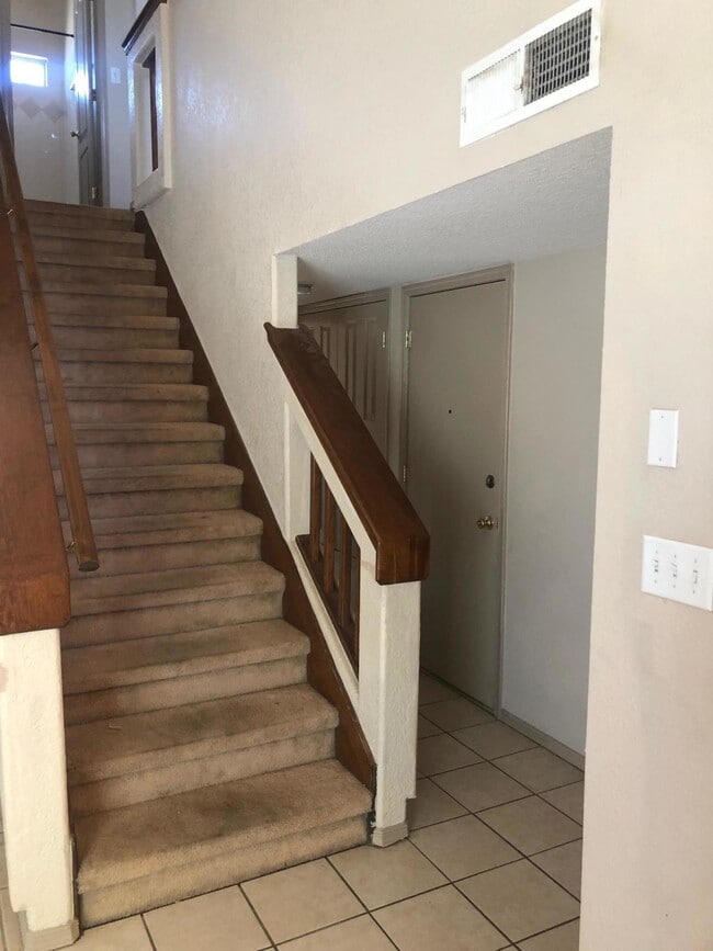 Building Photo - 4069 Tierra Venado Dr