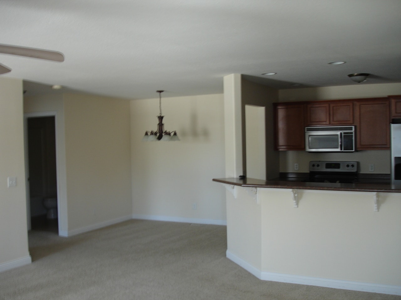 Building Photo - 703 Prairie View Rd