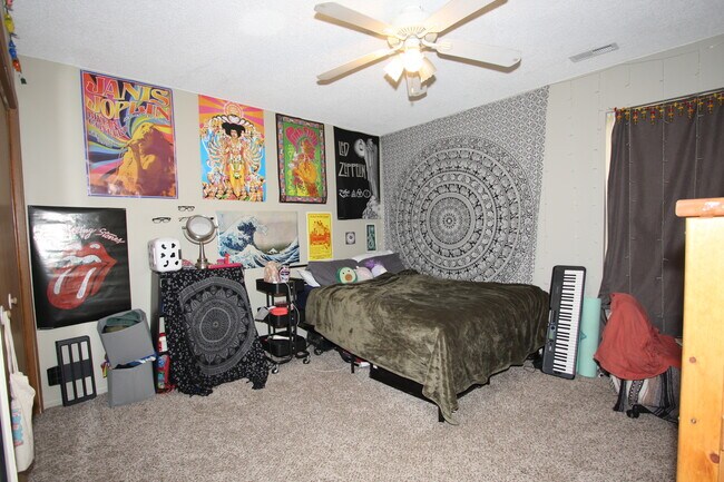 Building Photo - 1312 Ohio St