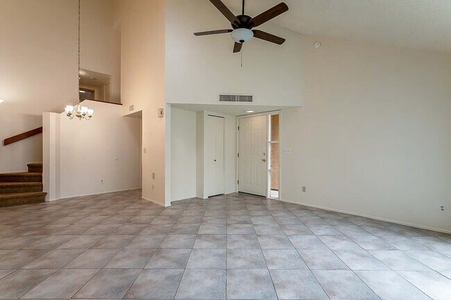Building Photo - 3874 Paseo de Las Canchas