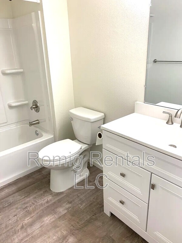 Building Photo - 3107 L St