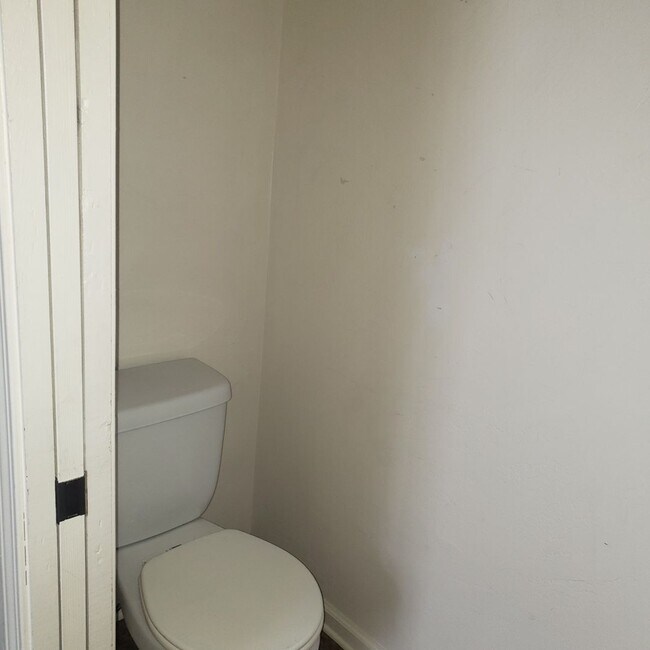 Building Photo - big720