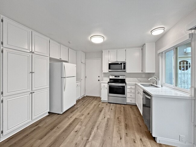 Building Photo - Upgraded 3BD/2BA House in University City ...