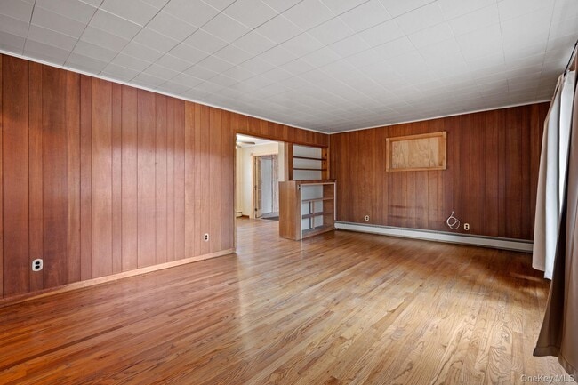 Building Photo - 7 Red Top Rd