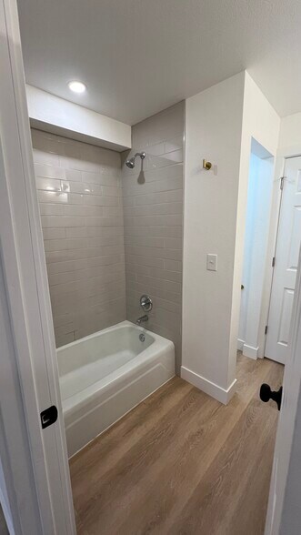Downstairs Bathroom - 1065 University Ave