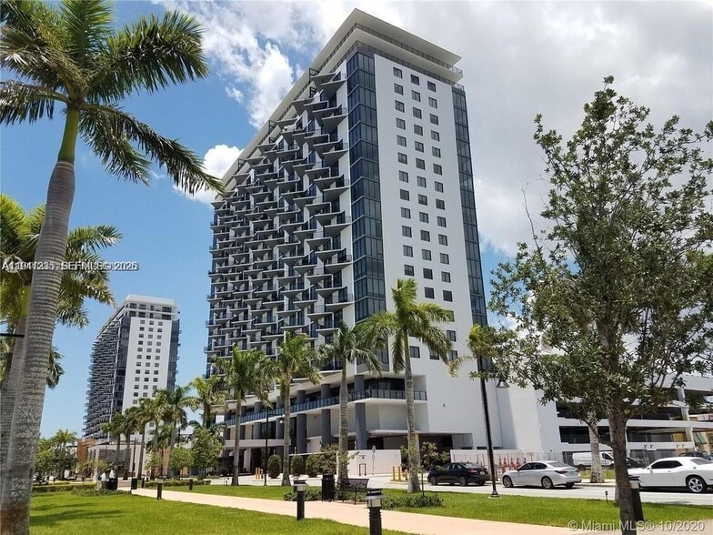 Building Photo - 5300 Paseo Blvd