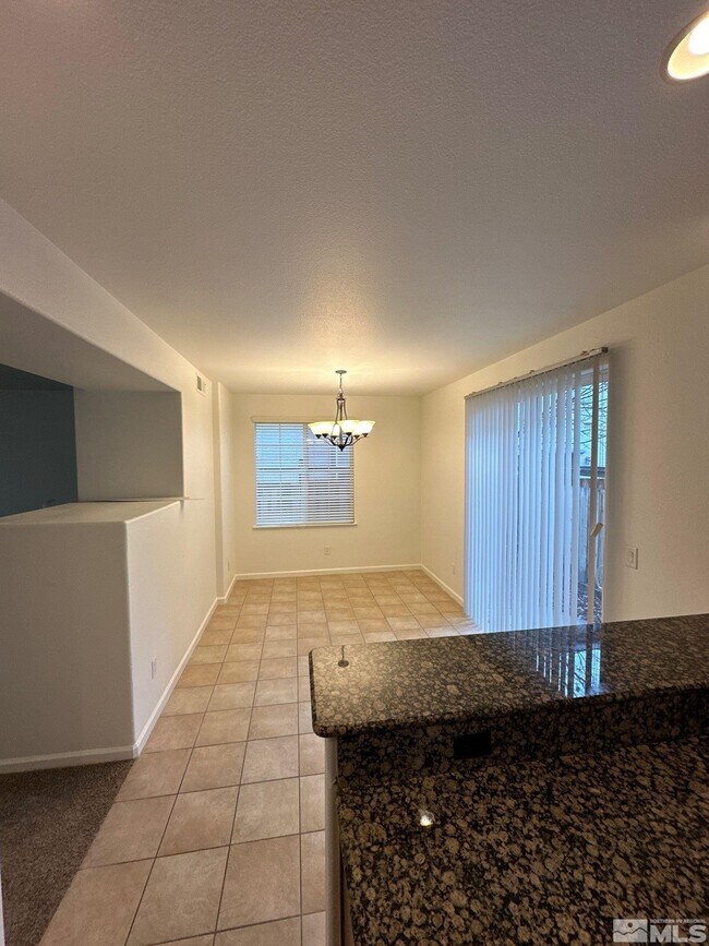 Building Photo - 3843 Dominus Dr