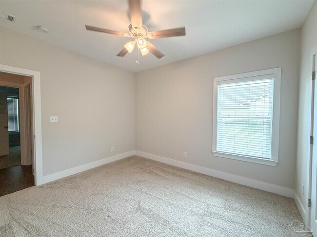 Building Photo - 5841 Winifred Ave