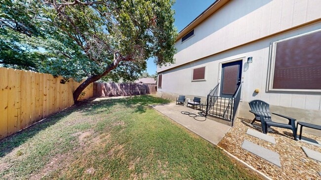 Building Photo - 6705 Rosita Oak Dr