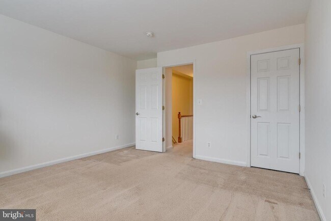 Building Photo - 1617 N Van Dorn St