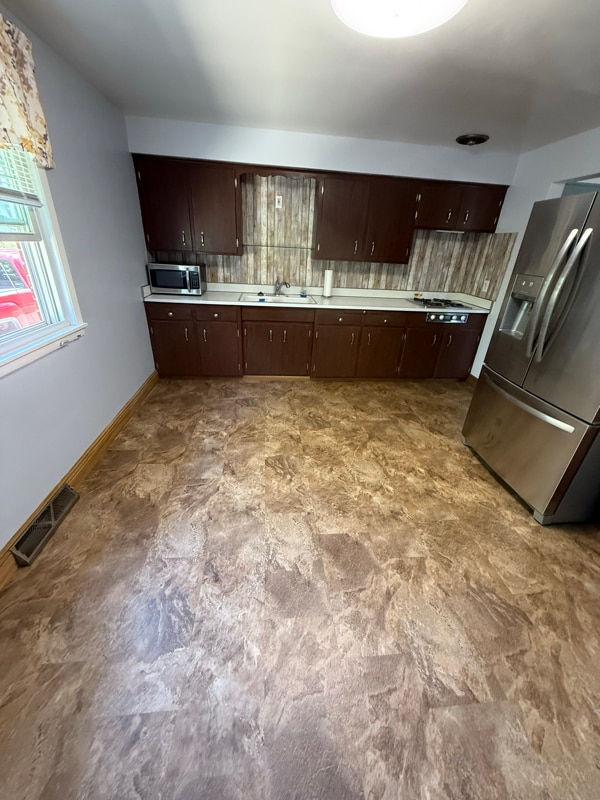 Building Photo - 21370 Milan Dr