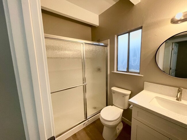 Building Photo - -Pismo Beach rental 2 blocks from the beach