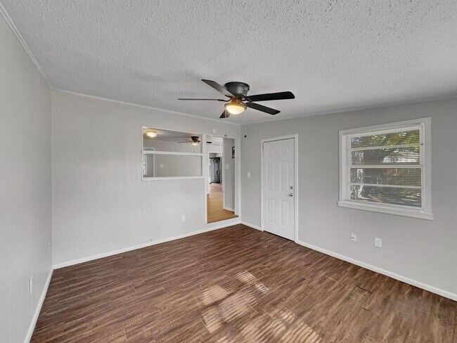 Building Photo - 3815 32nd St