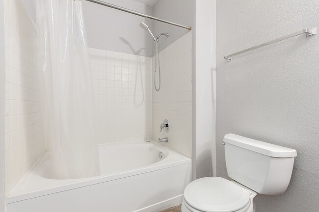 Building Photo - Luxury Living at The Falls - Ground floor ...
