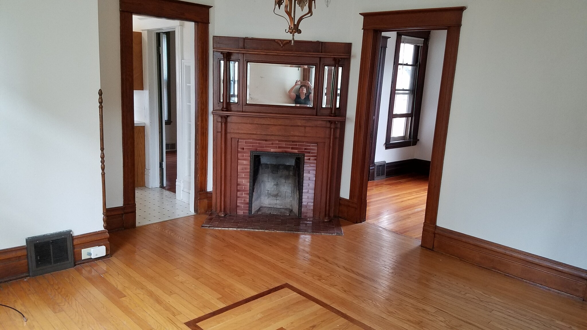 Building Photo - 532 W Wilson St