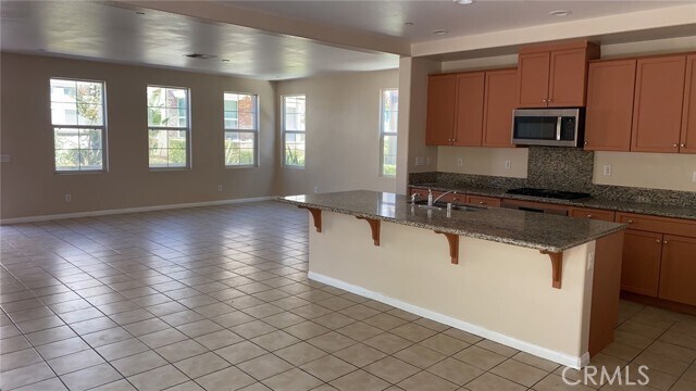 Building Photo - 12981 Waterlily Way