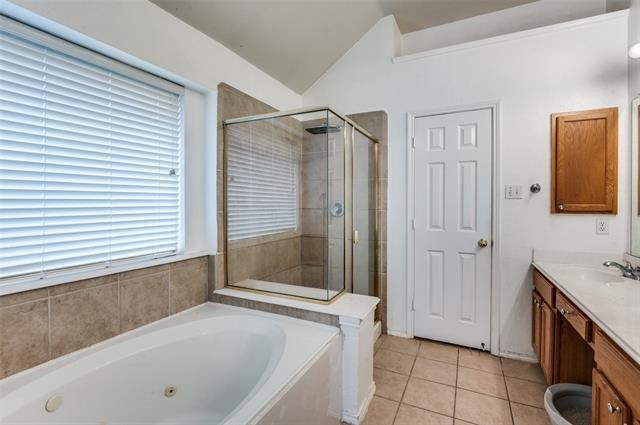Building Photo - 5301 Rain Forest Dr