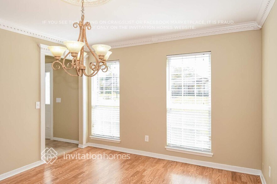 Building Photo - 9044 Camshire Dr