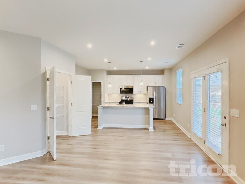 Building Photo - 4264 Socata Ct