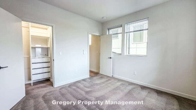 Building Photo - 4425 Meridian Ave N